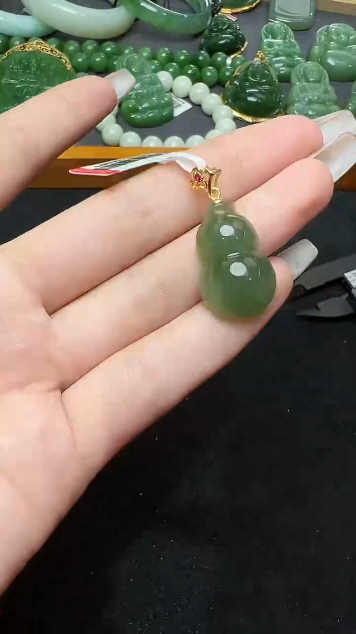 【闪购商品】和田玉吊坠(赠链)未镶嵌23