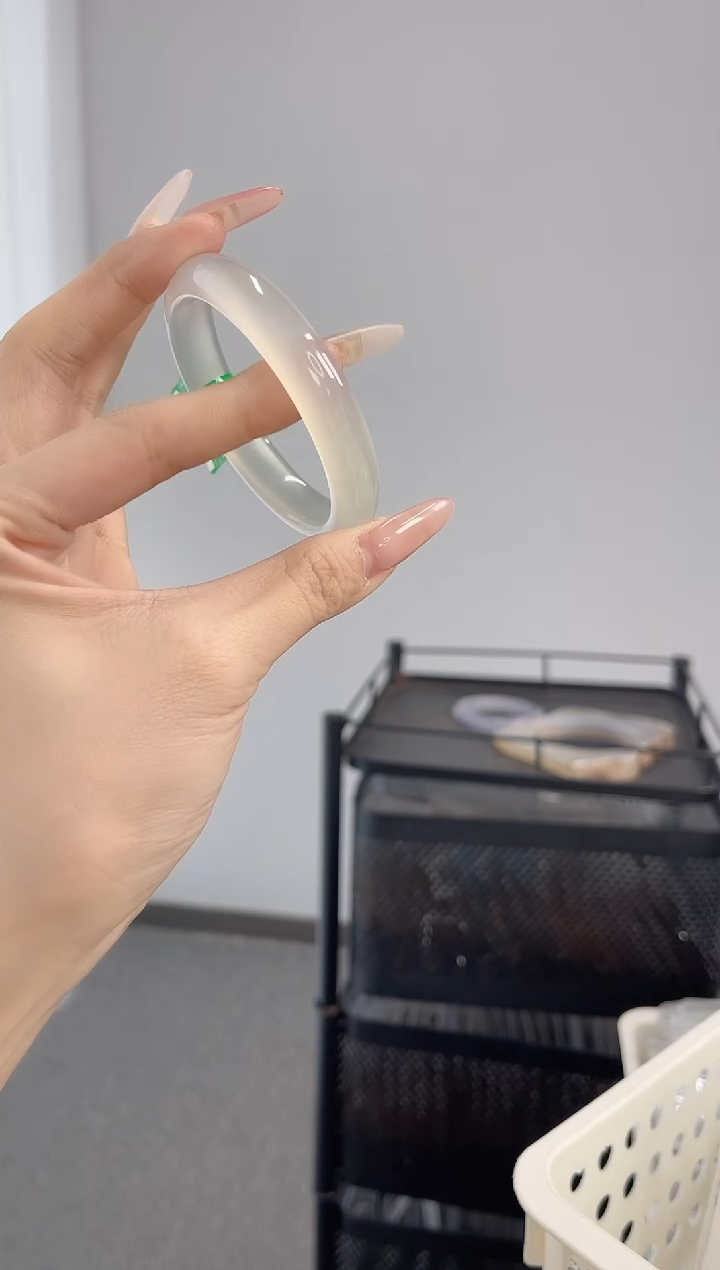 【闪购商品】玛瑙/玉髓手镯未镶嵌54-55圈