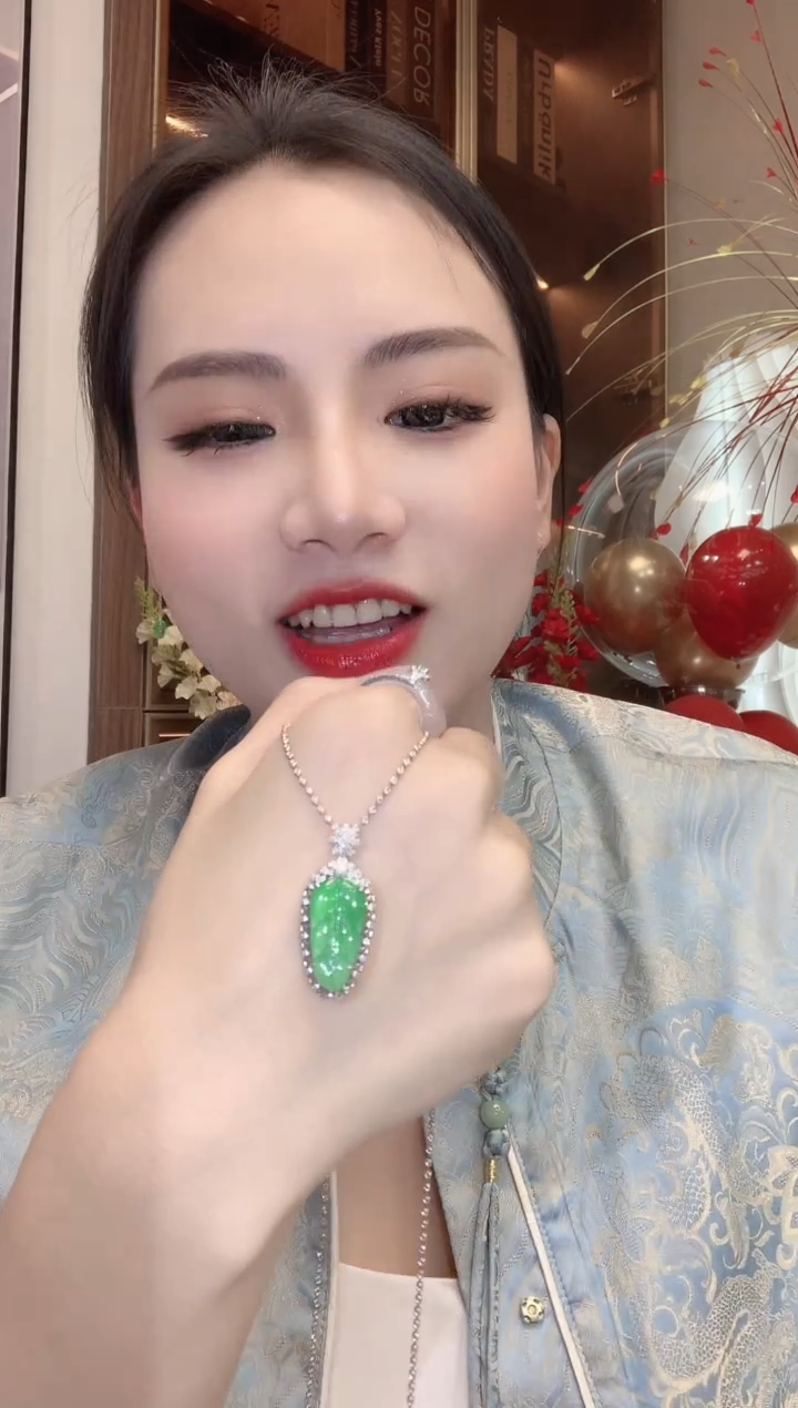 【闪购商品】翡翠吊坠(不含链)18K金镶嵌A20