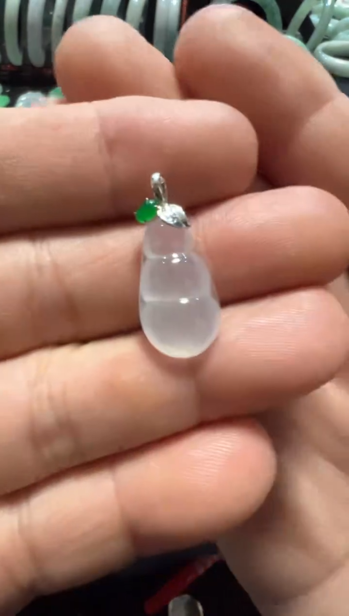 【闪购商品】翡翠挂件18K金镶嵌冰晴福豆吊坠