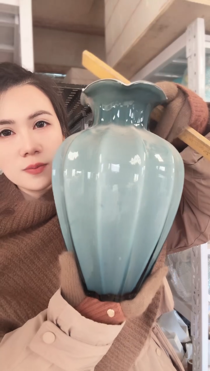 081直播玻璃花瓶