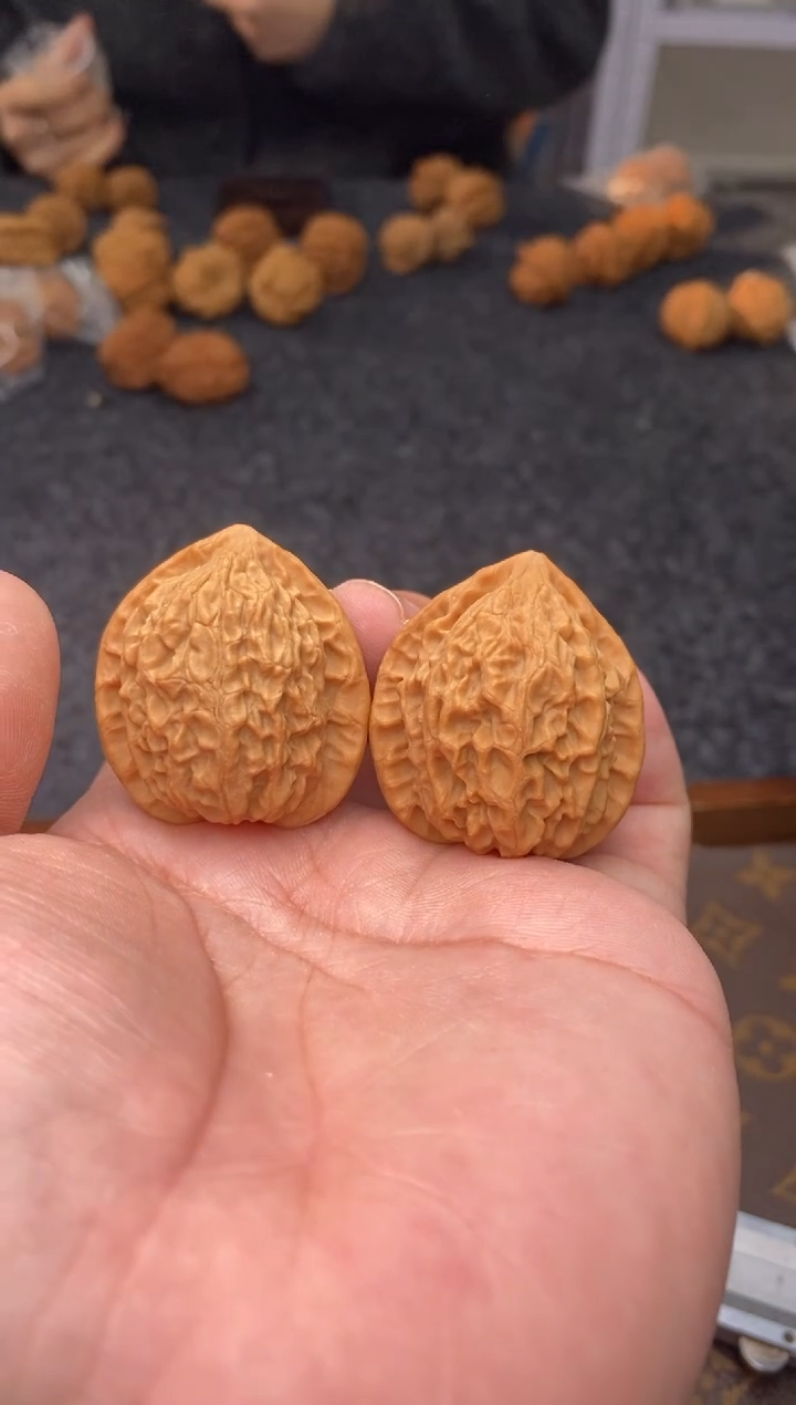 把件文玩核桃B137号36尺金牛