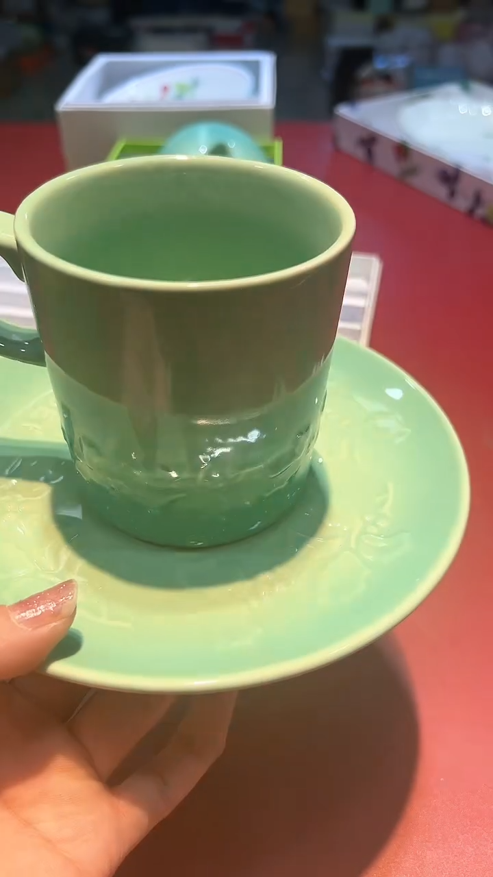 【闪购商品】瓷片锅碗瓢盆一件不剩