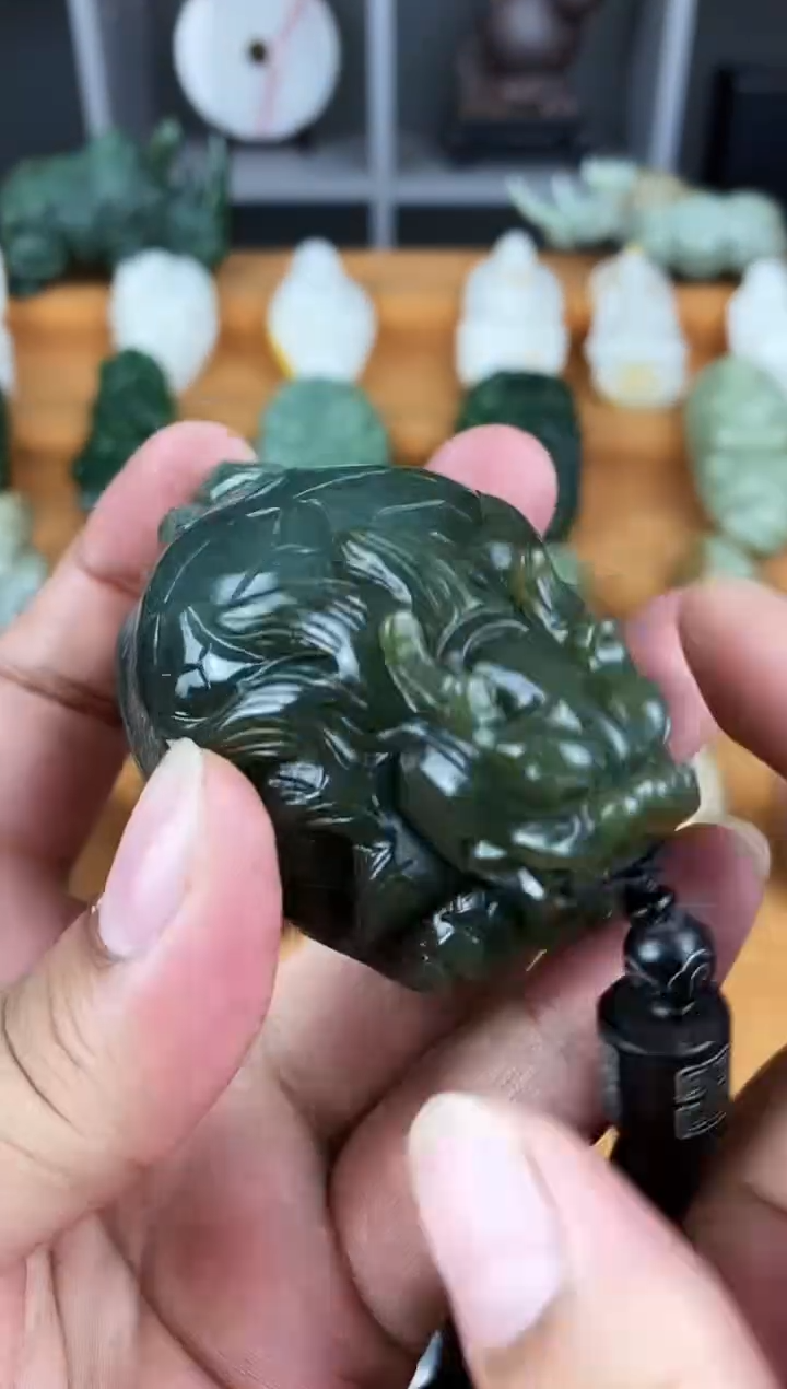 未镶嵌和田玉把件1