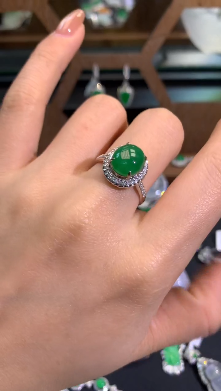 【闪购商品】翡翠吊坠(不含链)18K金镶嵌戒指