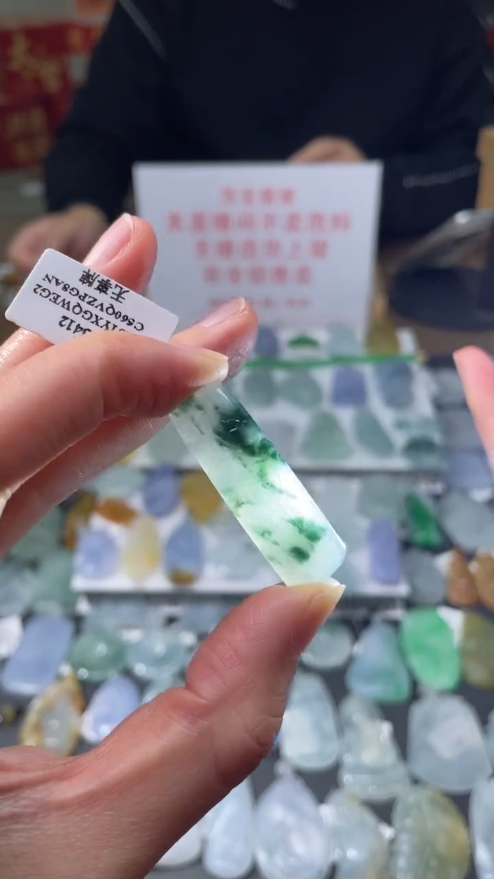 【闪购商品】定制翡翠未镶嵌|毛货其它+0