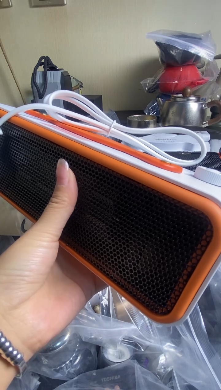 白色冷风热风白色