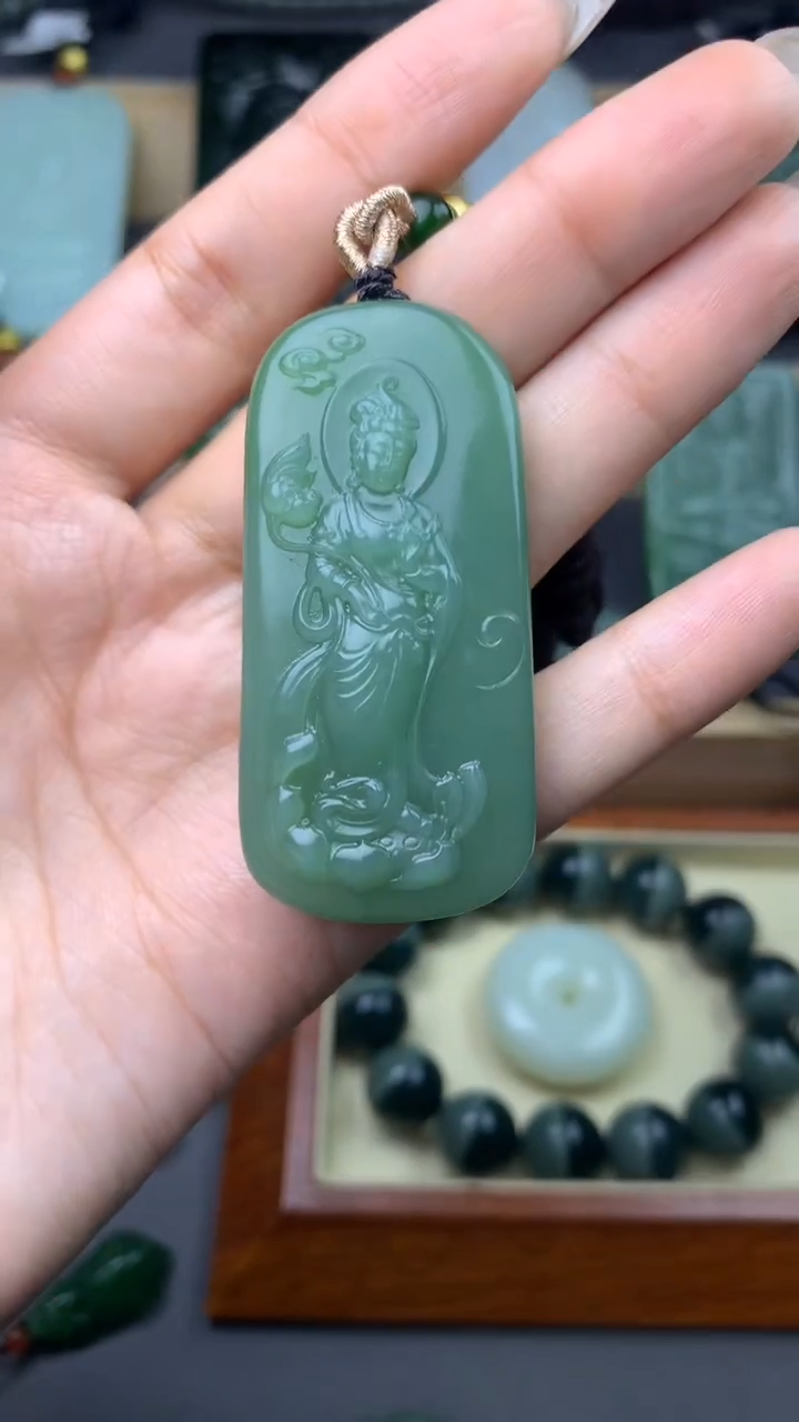 【闪购商品】定制和田玉挂件拍一发一不退不换