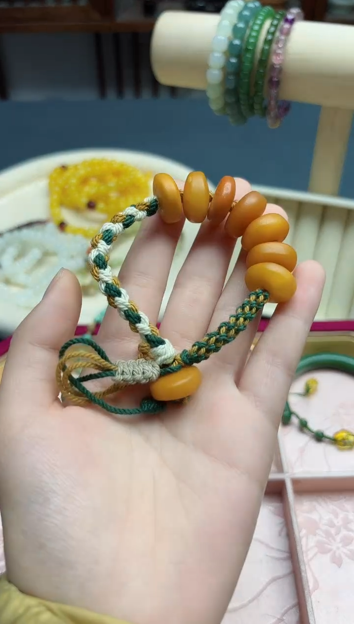 【闪购商品】蜜蜡裸石未镶嵌蜜蜡手绳*1 YN