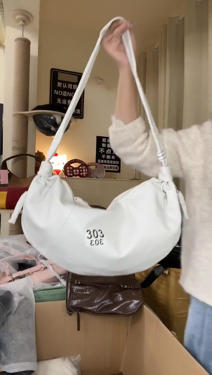 pu以直播链接为准 默认微瑕303