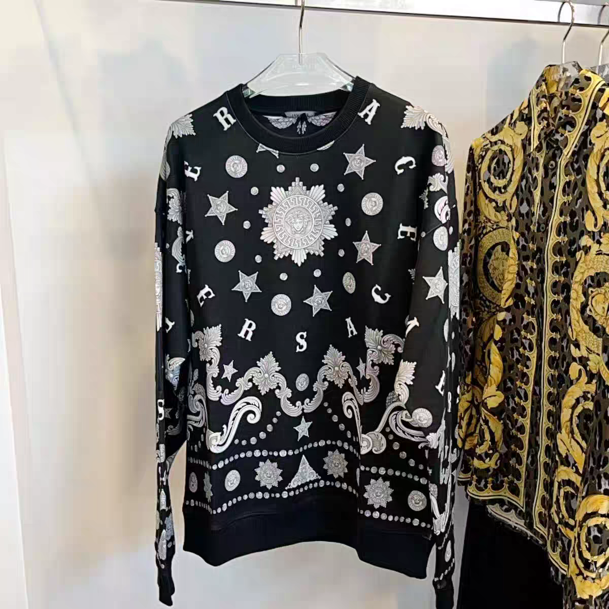 未使用 VERSACE/范思哲 男装巴洛克星星印花套头卫衣潮流