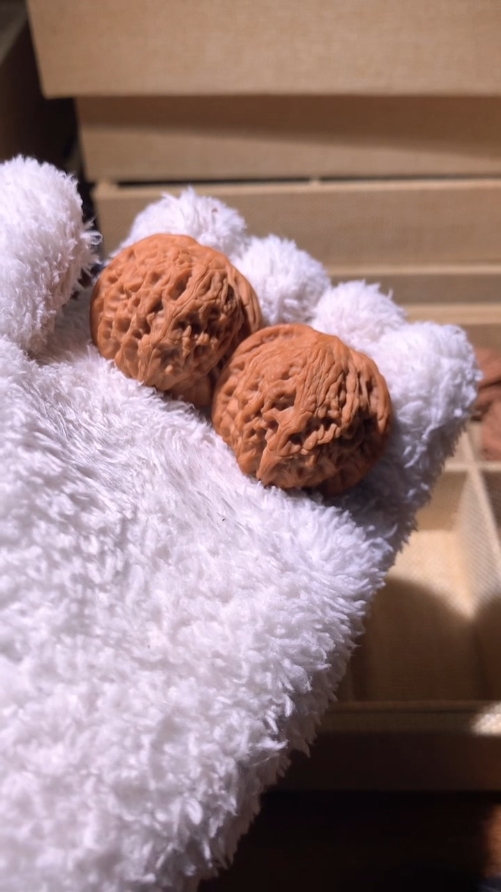 吊坠文玩核桃Z***蛋文玩核桃三件套链接