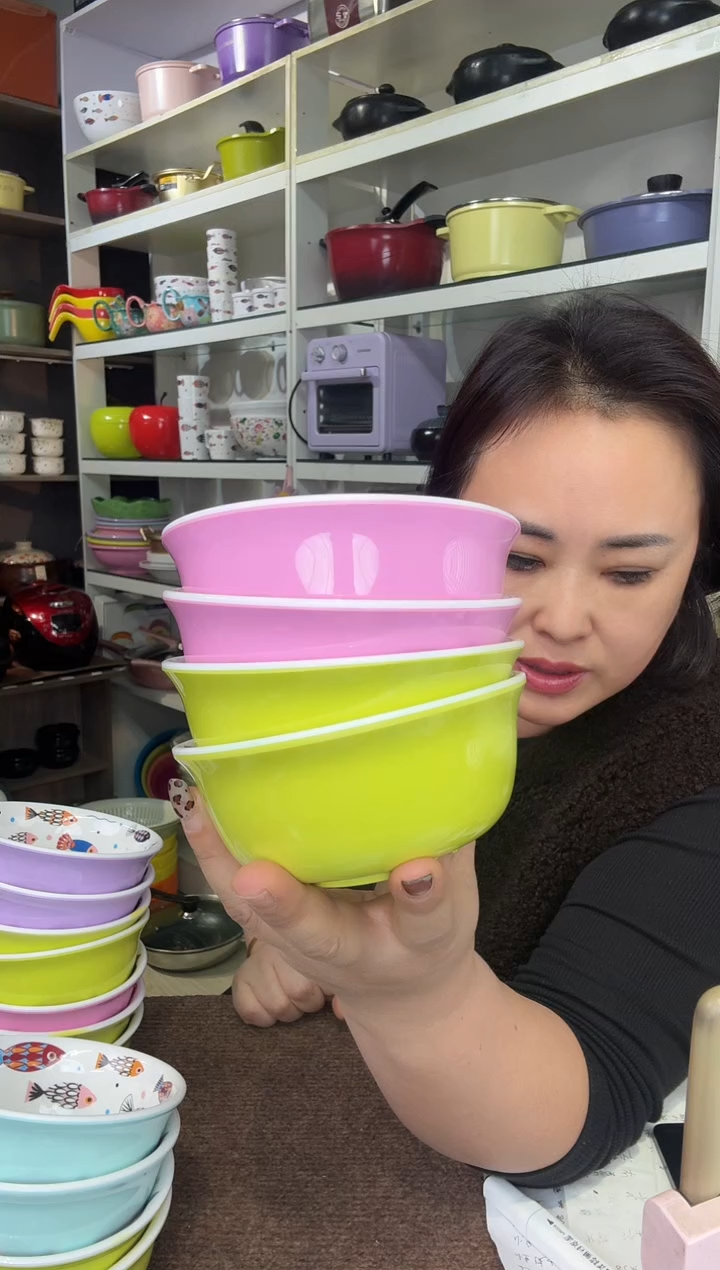 郑*敏小鱼碗1套4个（微瑕）