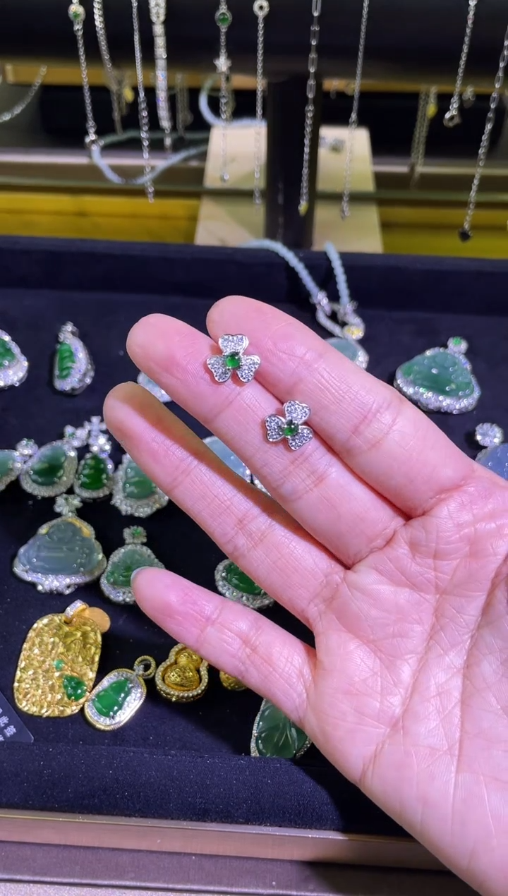 【闪购商品】翡翠耳饰未镶嵌耳钉