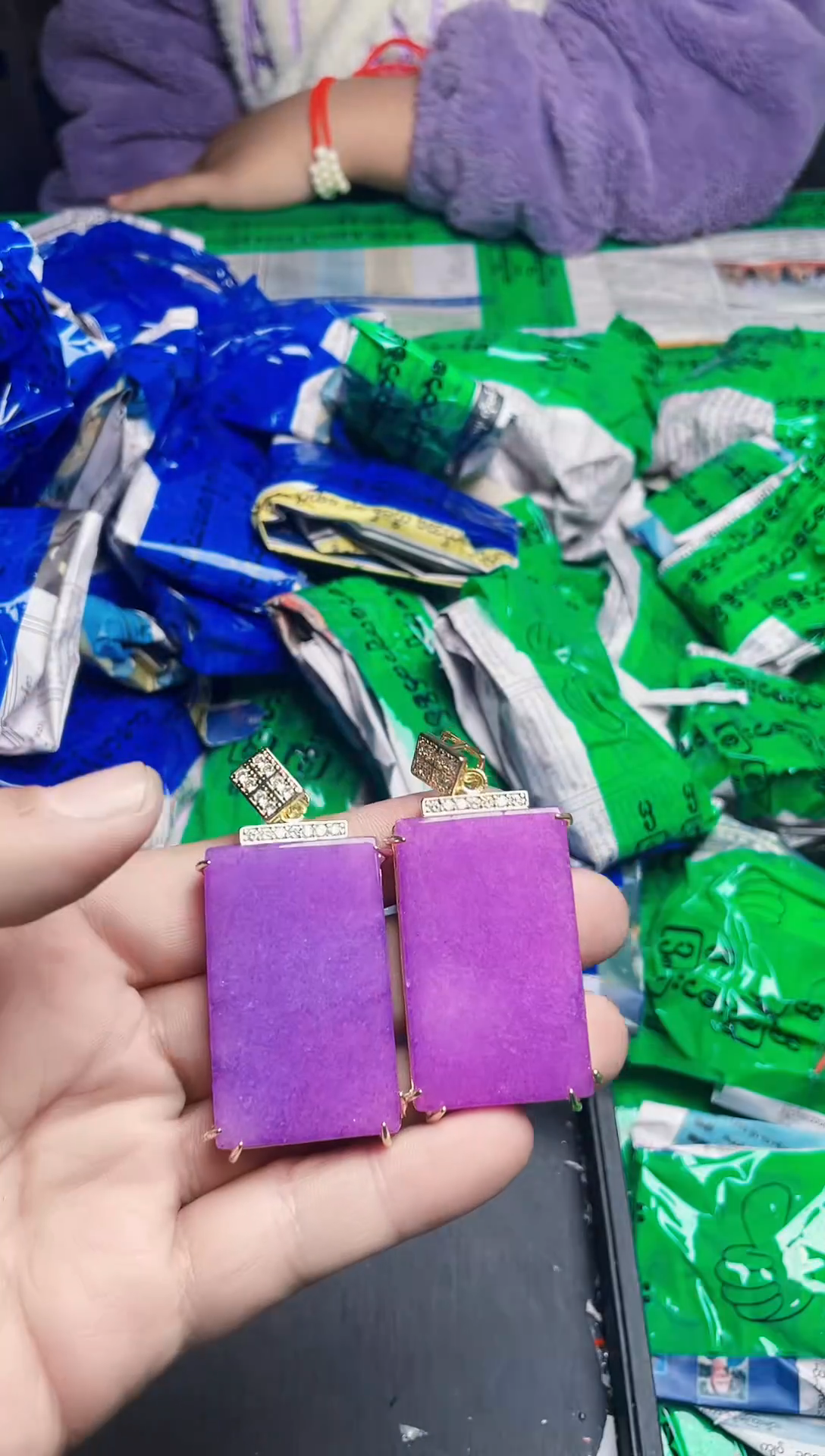 强子收货--所见即所得--多样性发货--HFH1212紫色无事