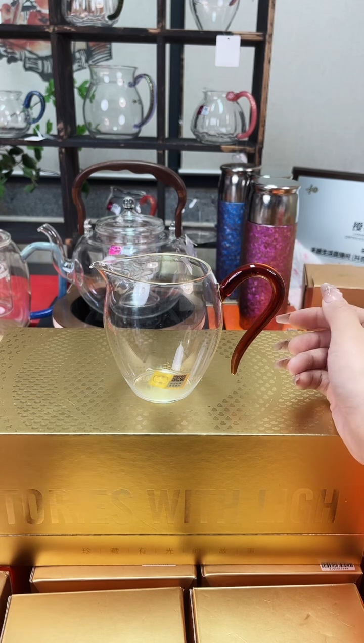 晶彩/怡然琥珀色