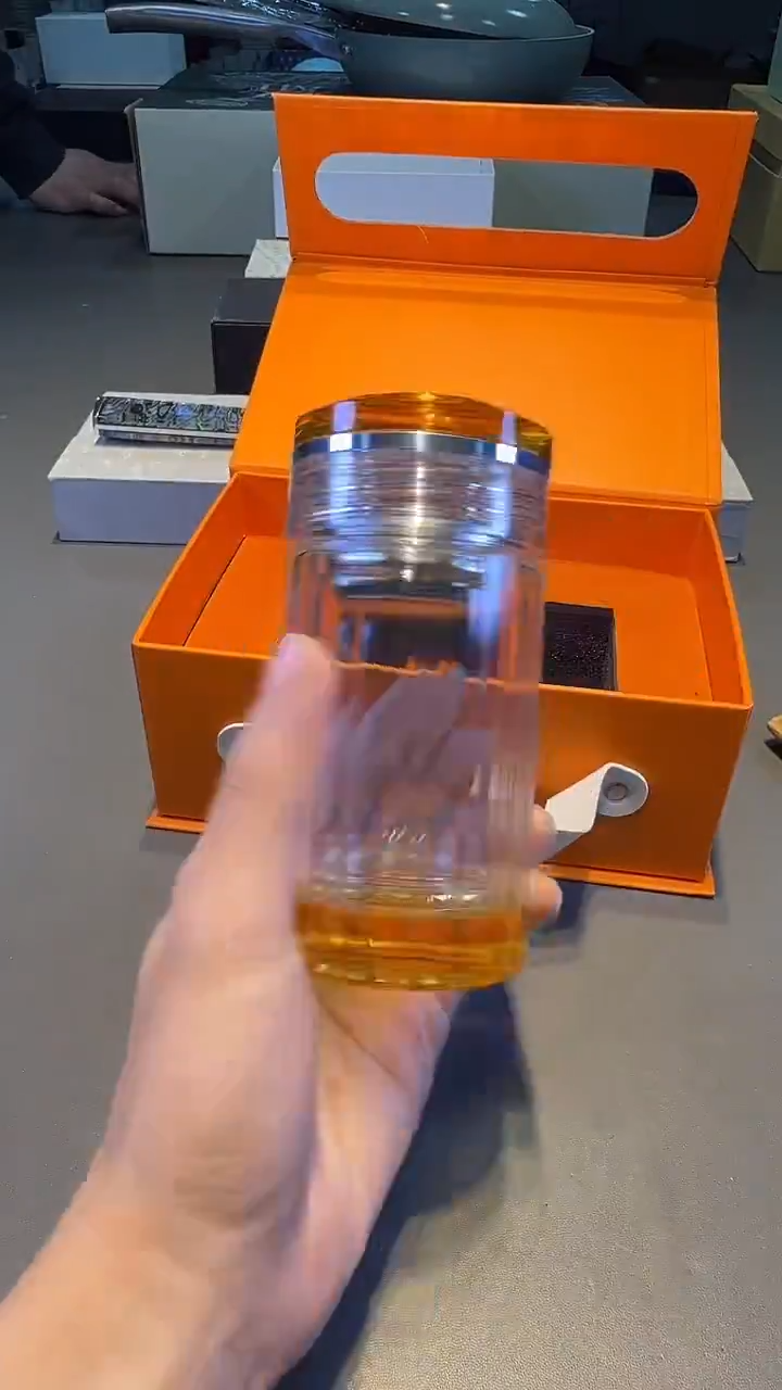 黄 小新全球仓小新全球仓小新全球仓