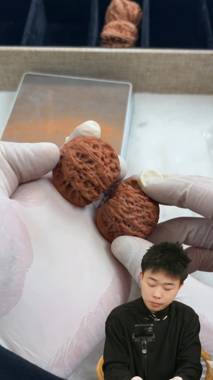 把件文玩核桃048（41）血麒麟文玩核桃