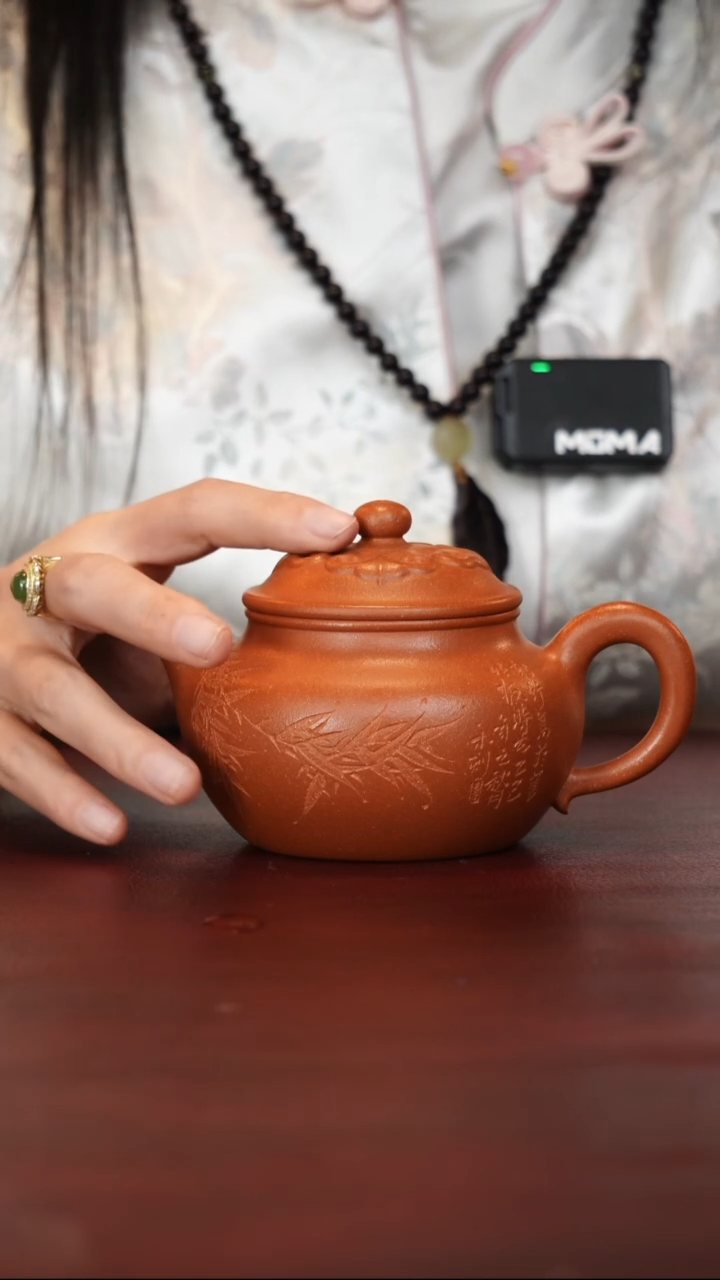 茶壶紫砂吴琴芳--手工--莲子