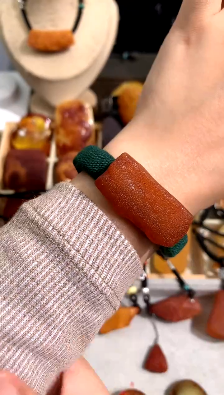 【闪购商品】蜜蜡裸石未镶嵌似玉