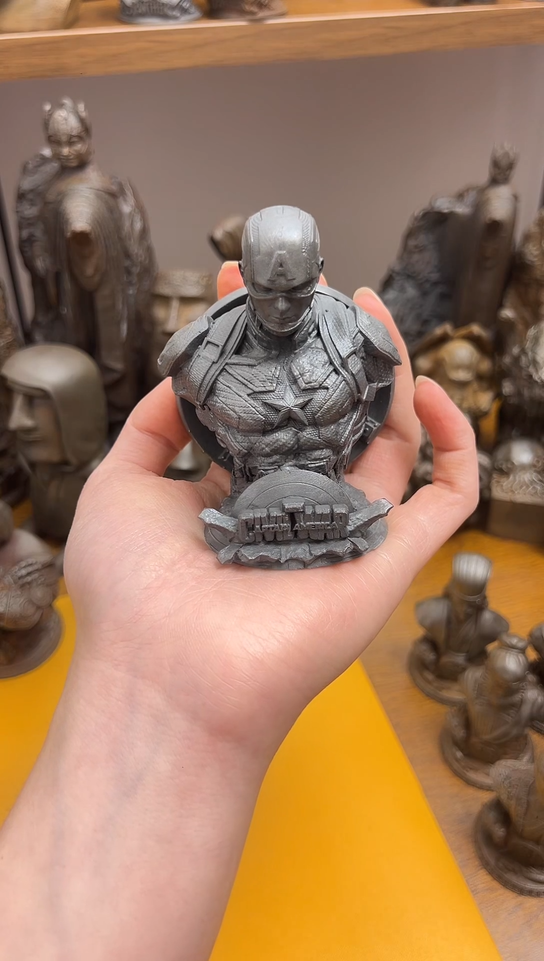 金属星*实心铁艺---美国队长