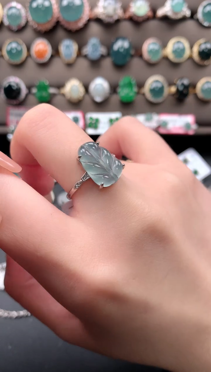 【闪购商品】翡翠戒指银S925镶嵌52141