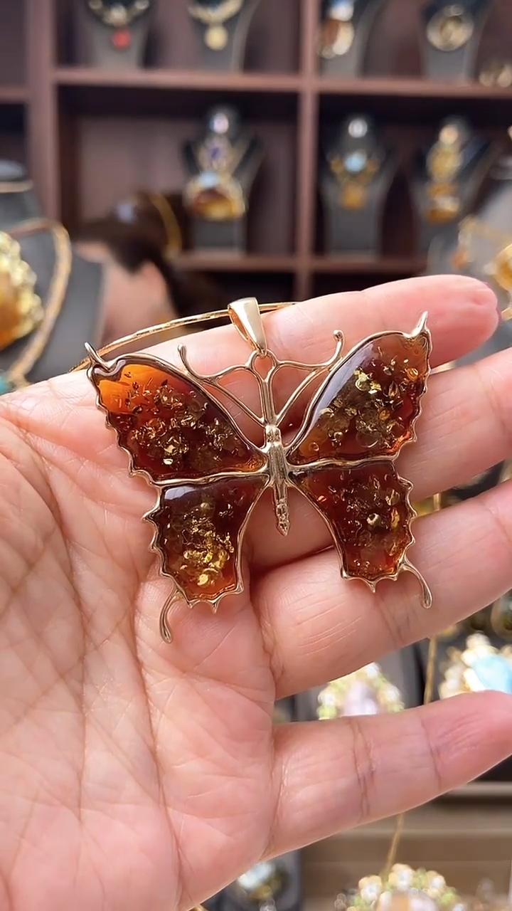 【闪购商品】琥珀颈饰银S925镶嵌吊坠