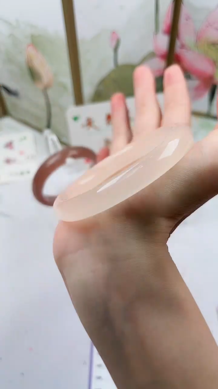 石英质玉手镯未镶嵌L248微色差53.5mm