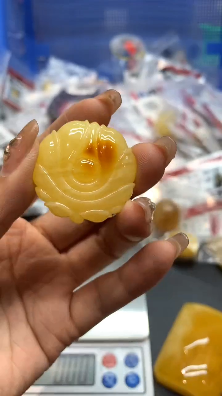 未镶嵌琥珀珠宝奇石2950