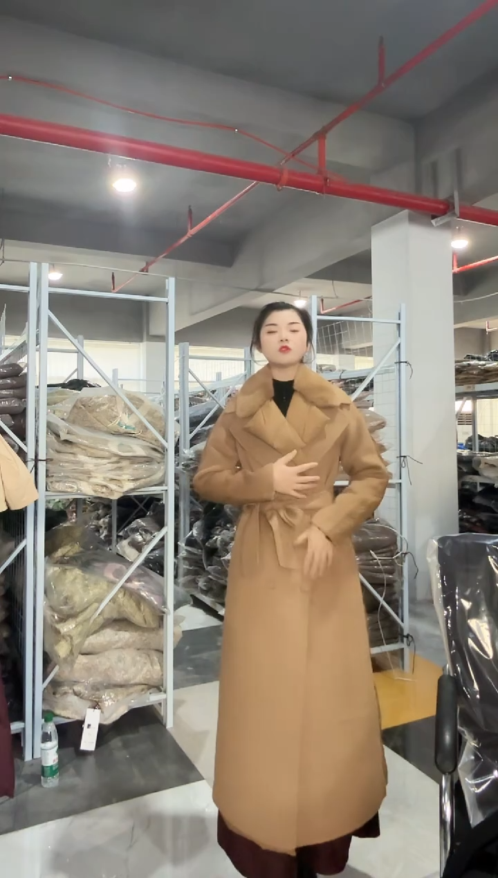 森比 1070羊绒鹅绒服