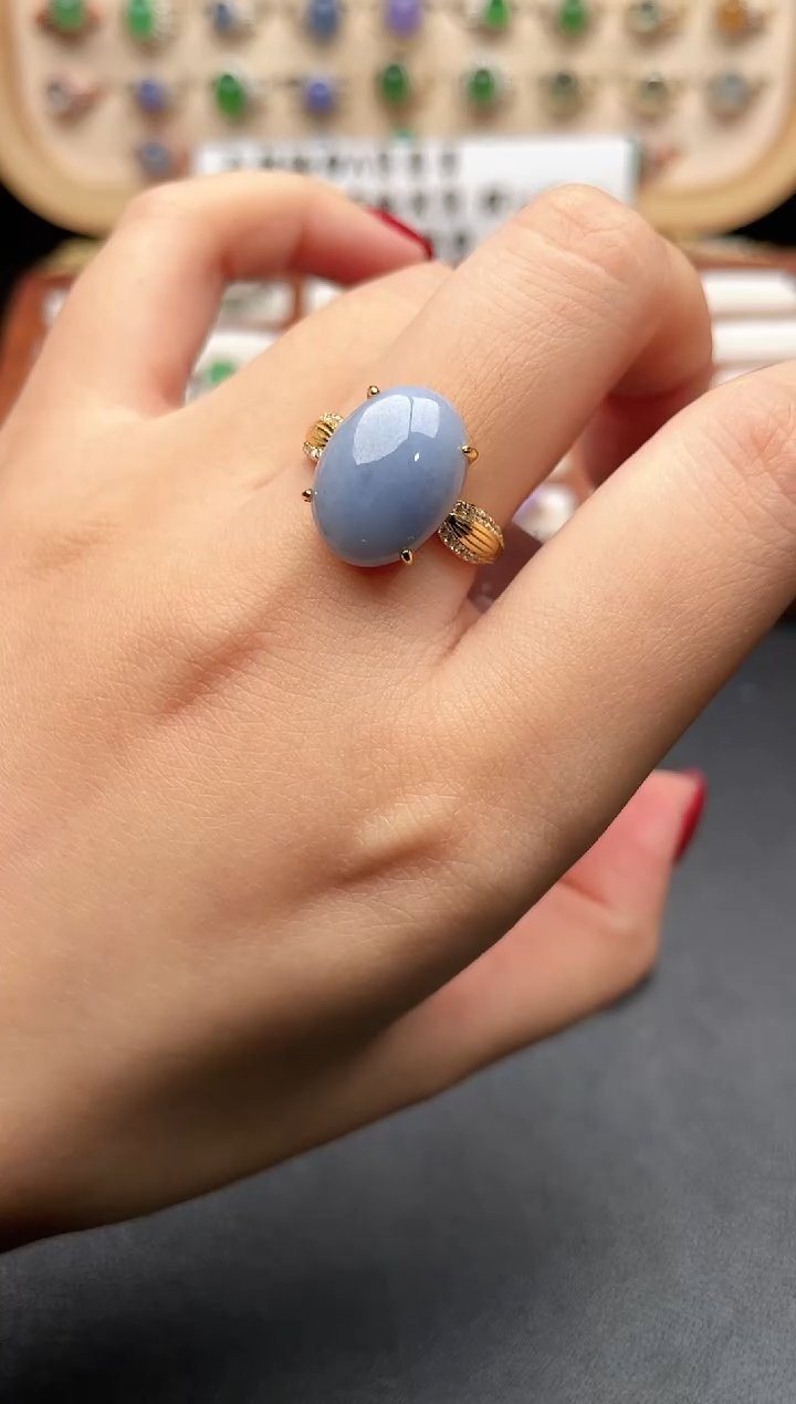 未镶嵌戒指翡翠一物一证一礼盒