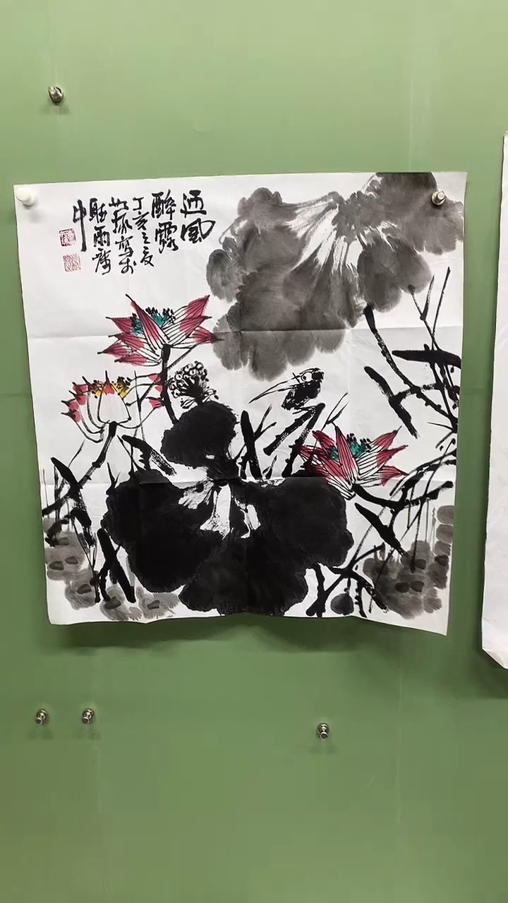 竖款精品四尺斗方荷花，迎风