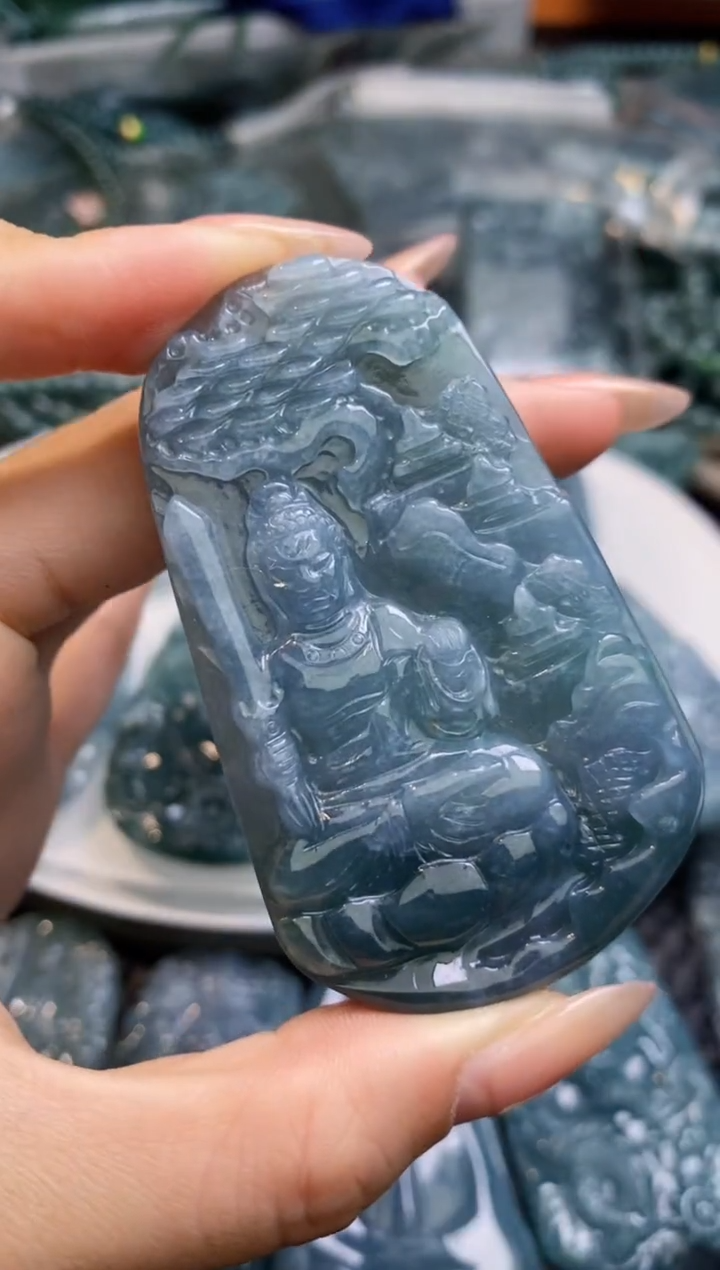 【闪购商品】翡翠颈饰未镶嵌           