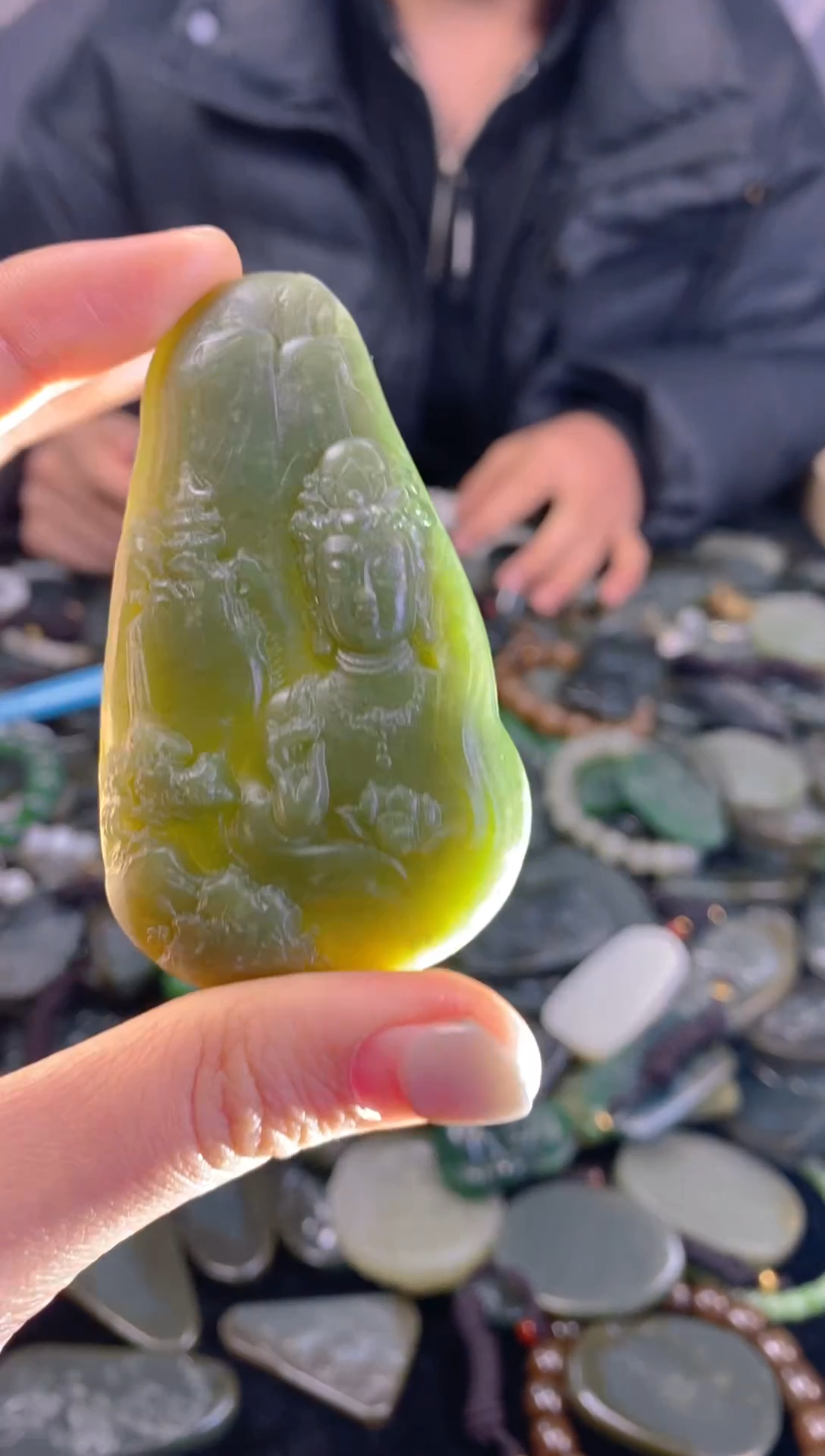 颈饰未镶嵌和田玉1