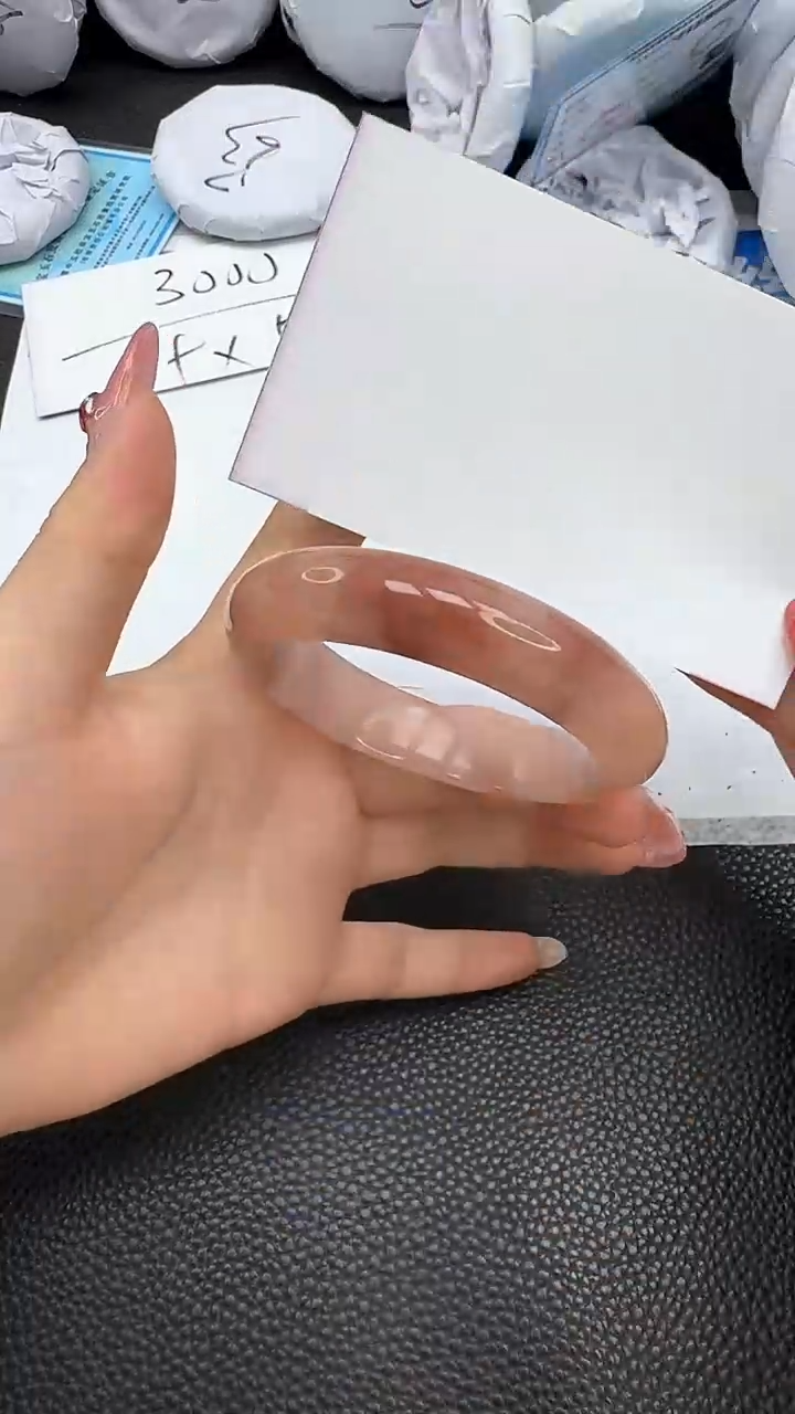 【闪购商品】石英质玉手镯未镶嵌100