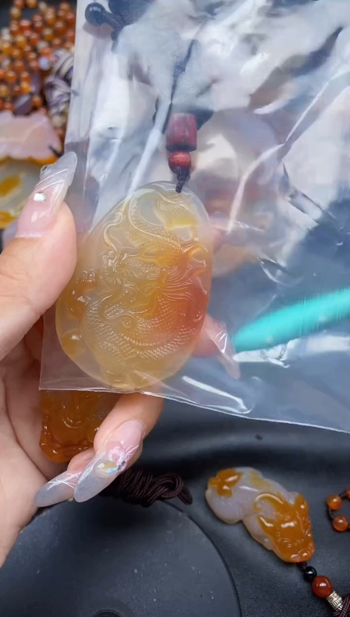 【闪购商品】玛瑙/玉髓颈饰未镶嵌ll