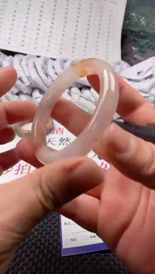 【闪购商品】石英质玉手镯未镶嵌384-60多样性发货看清圈口下单