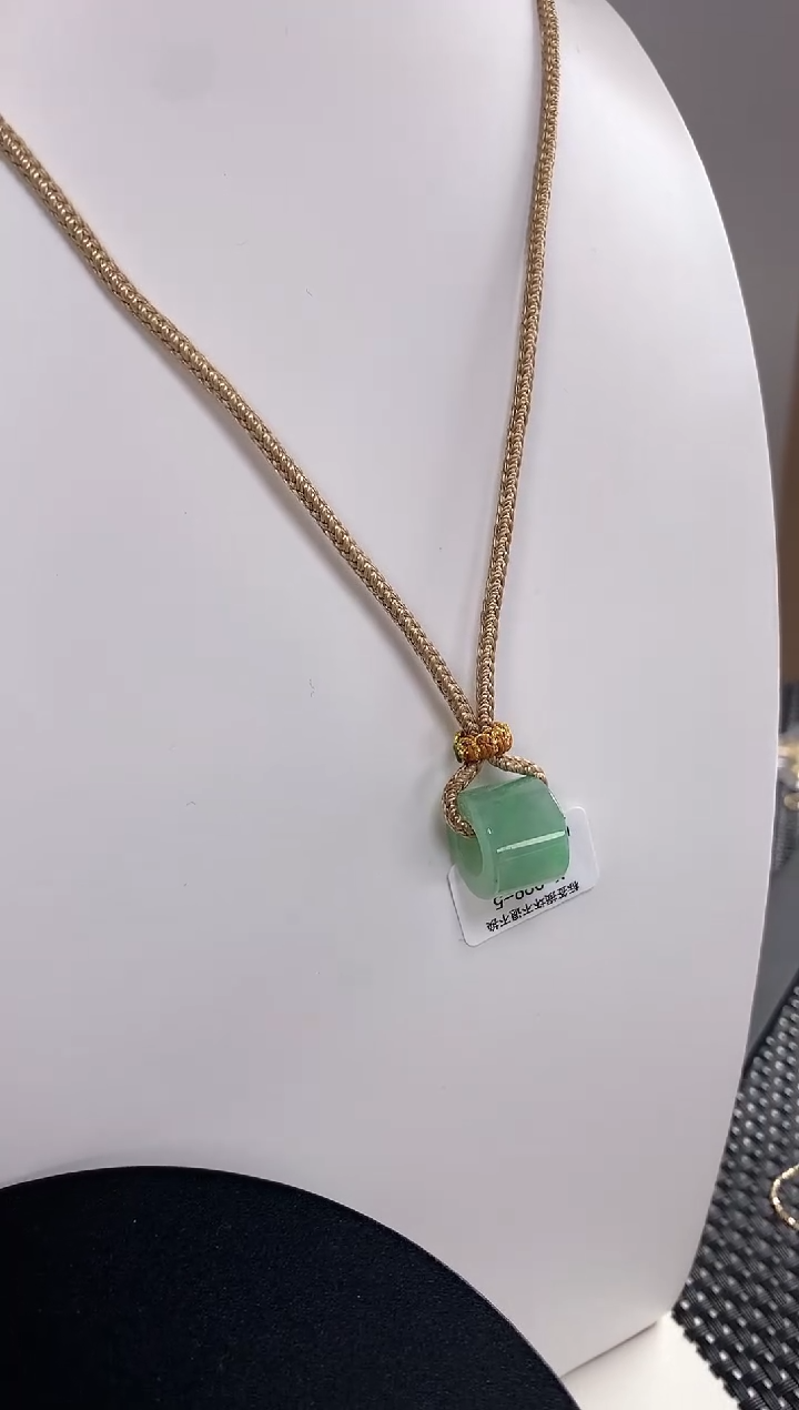 颈饰未镶嵌翡翠46