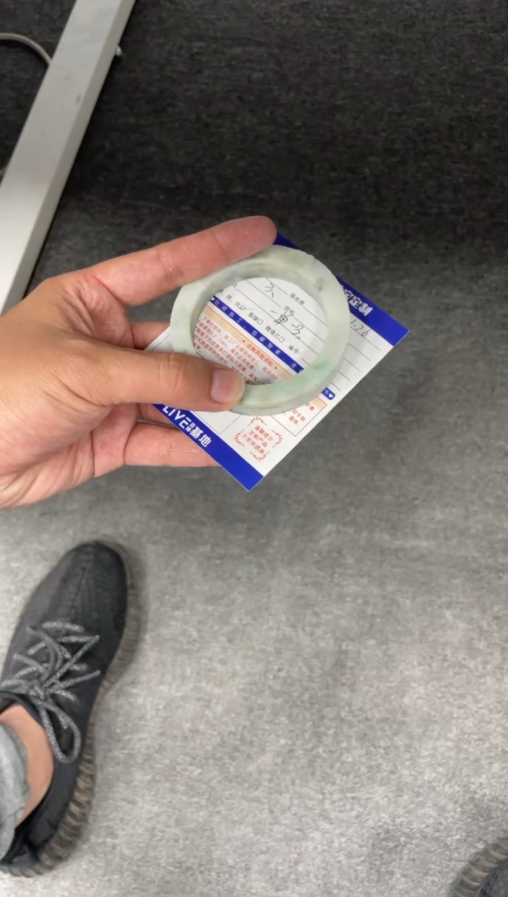 【闪购商品】定制翡翠手镯未镶嵌手镯定制一件