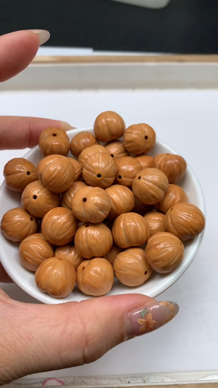 核桃散珠E801 核桃 屁桃14*14mm 1个5元