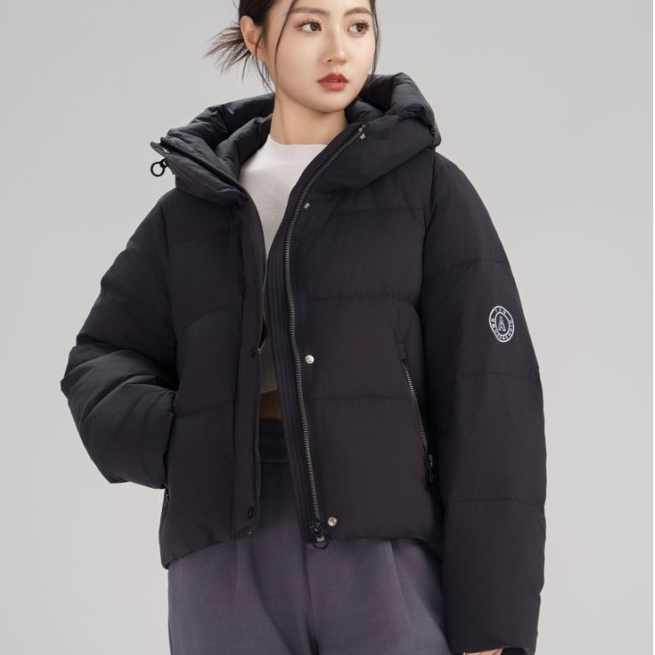 HYUNDAI女士短款连帽羽绒服9650