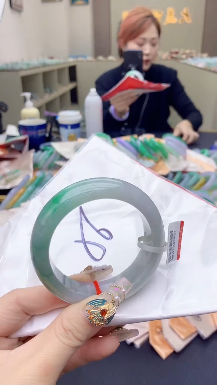 【闪购商品】翡翠手镯未镶嵌0599245242