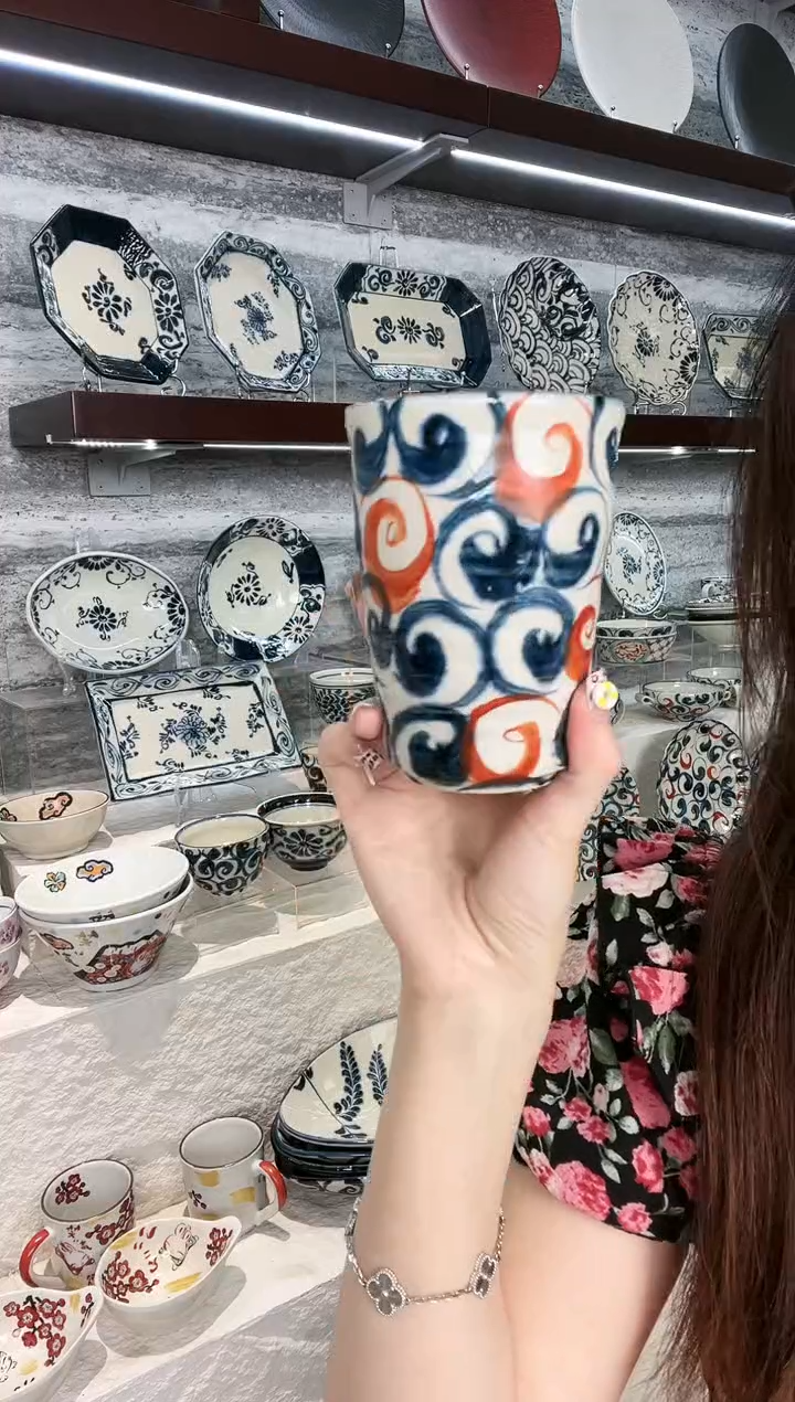 陶宗山窑水杯-赤绘旋涡