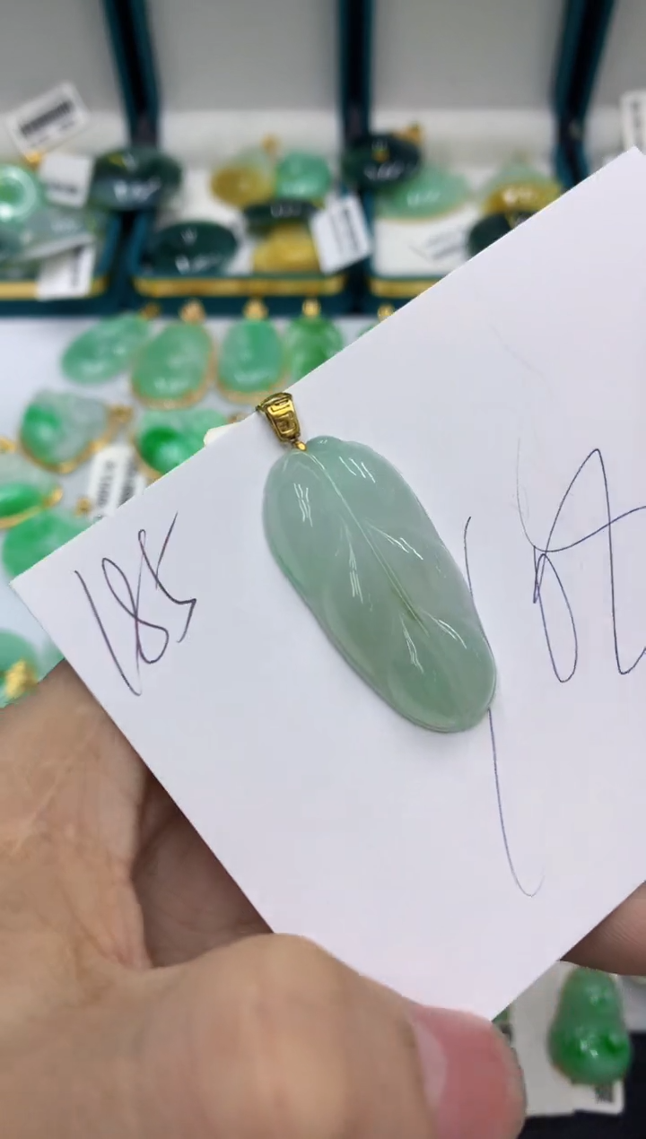 【闪购商品】翡翠颈饰18K金镶嵌号链接11111