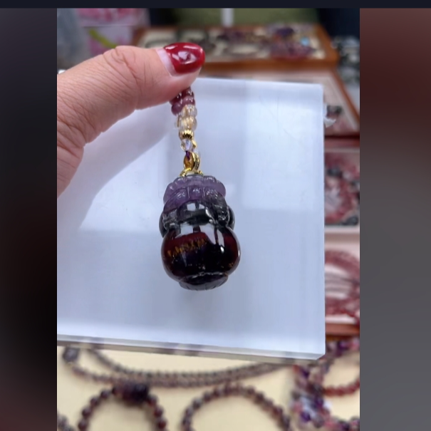 【百晶灵儿】天然水晶极光23貔貅定制款