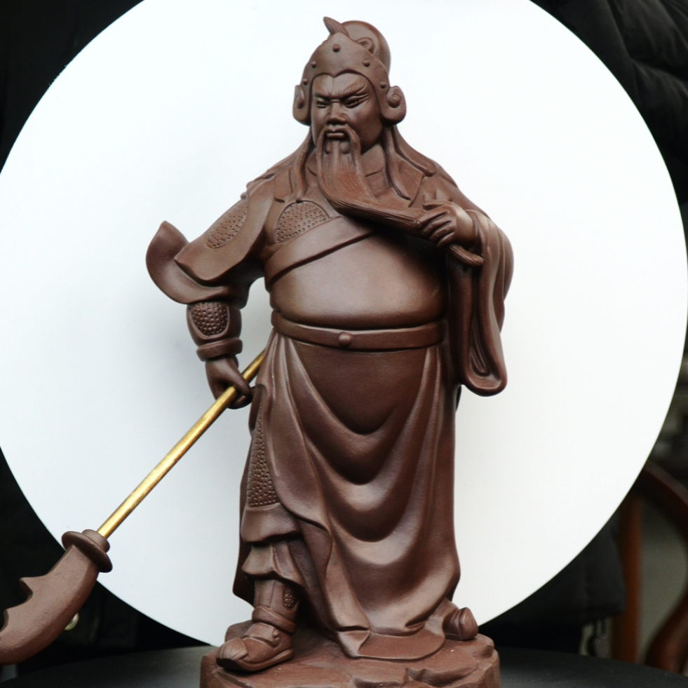 关公带刀 宜兴紫砂泥塑