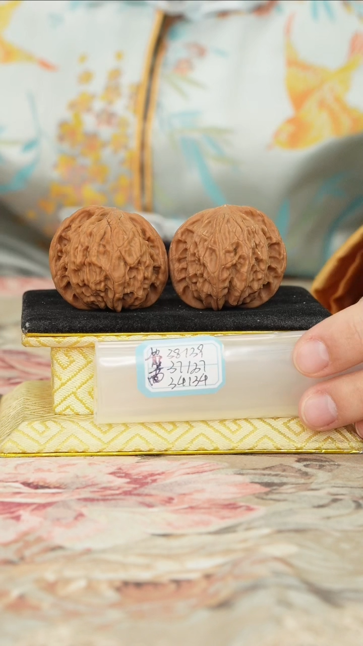 【闪购商品】文玩核桃把件磨盘