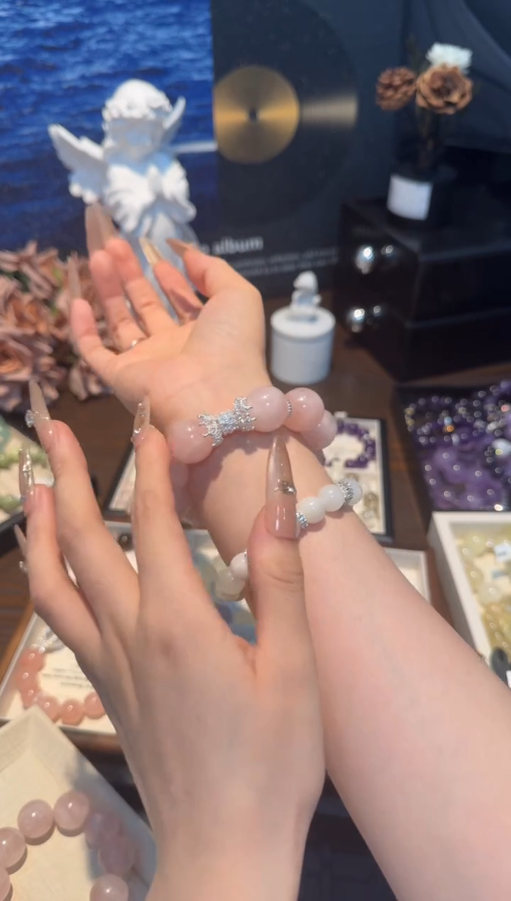 水晶手串未镶嵌18马粉