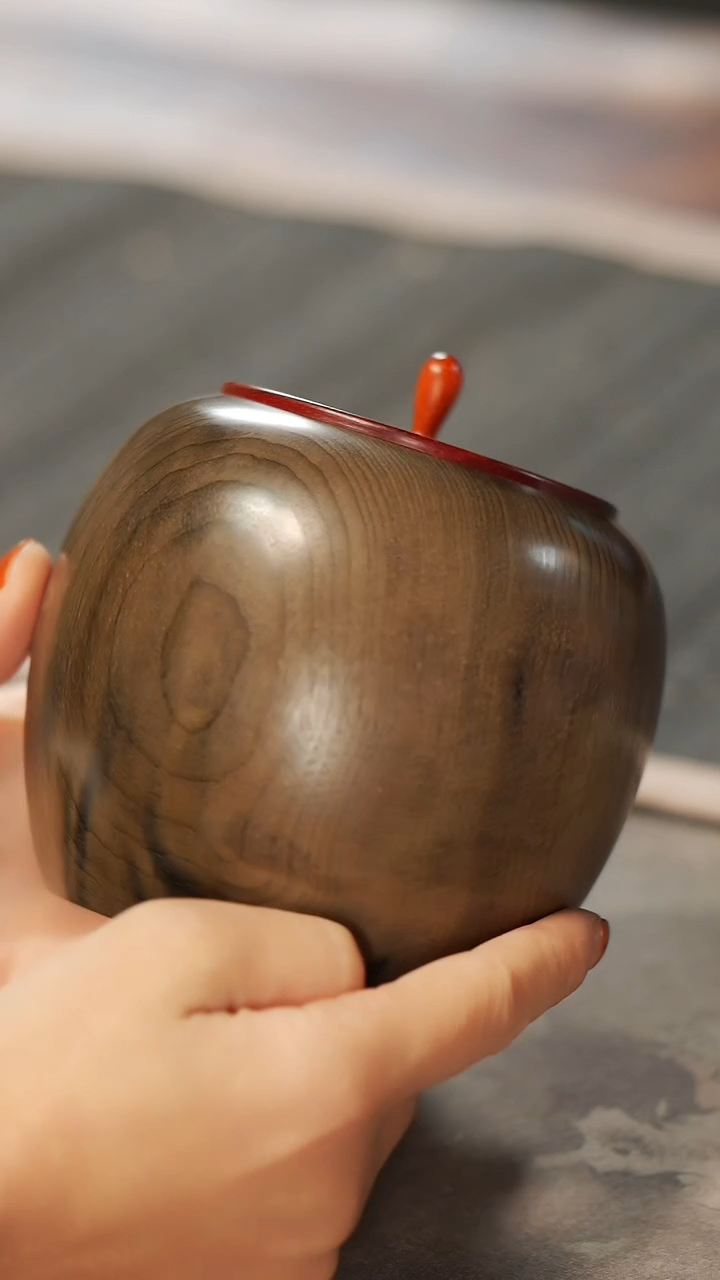 【闪购商品】金丝楠木雕086精工茶仓醒茶罐