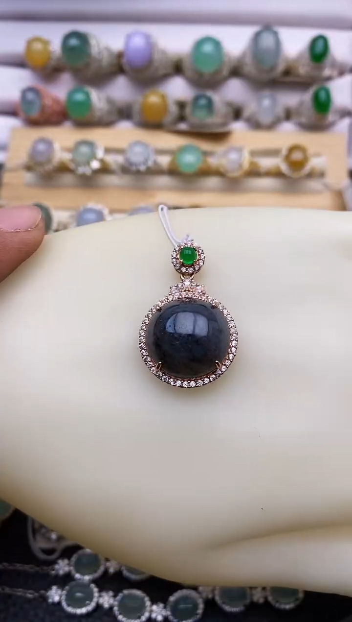 【闪购商品】翡翠吊坠(赠链)银S925镶嵌2399